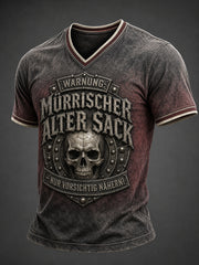 Männerwarnung: mürrischer alter Sack – nur vorsichtig nähergehen! T-Shirt mit V-Ausschnitt